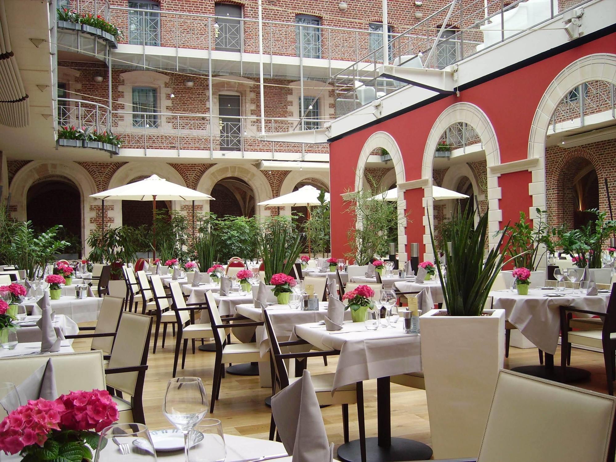 Alliance Lille - Couvent Des Minimes Restaurant photo